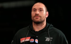Промоутер Александра Усика предостерег Тайсона Фьюри от совершения самой большой ошибки в его карьере