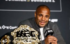Даниэль Кормье снова чемпион UFC в полутяжелом весе
