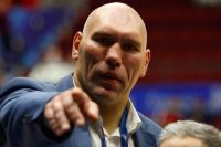 "Думаю, это будет не быстро". Валуев дал прогноз на бой Бетербиев — Ярд
