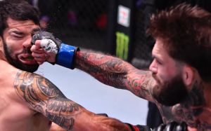 Коди Гарбрандт эффектно нокаутировал Рафаэля Ассунсао на UFC 250