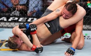 Андреа Ли досрочно остановила Антонину Шевченко на UFC 262