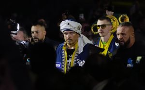 Александр Усик изменил свое мнение насчет возможного возвращения в первый тяжелый вес