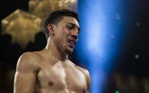 Теофимо Лопес раскритиковал Top Rank за поведение на торгах по бою с Камбососом: "Вы убл*дки!"