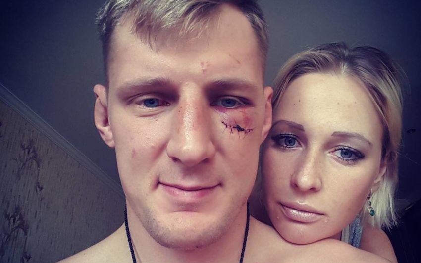 Семья Александра Волкова заболела коронавирусом, боец ушел на самоизоляцию