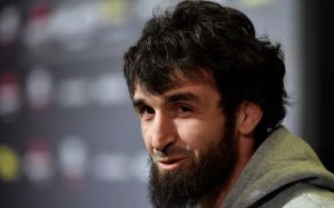 Забит Магомедшарипов поборолся с братом Хасаном: "А не рано ли тебе в Bellator?"