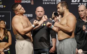 Видео боя Тай Туиваса - Благой Иванов UFC 238