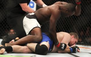Видео боя Дерек Брансон - Даниэль Келли UFC Fight Night 110 
