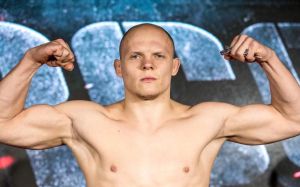 Гуськов прокомментировал первую победу в UFC, поблагодарив бразильских и дагестанских гангстеров