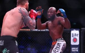 Кинг Мо переходит в средний вес после поражения на Bellator 199