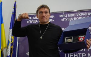 Тедди Атлас подобрал неожиданного соперника для Усика