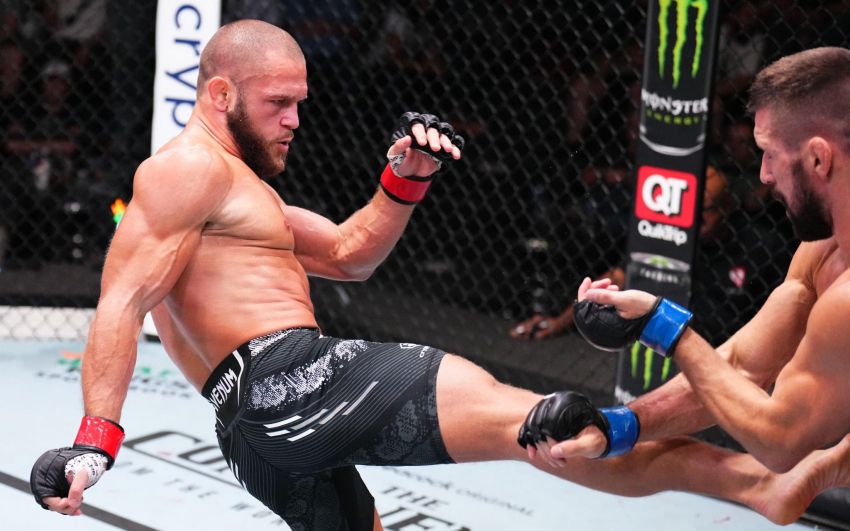 Матеуш Гамрот досрочно побеждает Рафаэля Физиева на UFC Fight Night 228