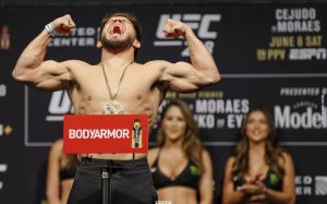 Церемония взвешивания турнира UFC 238: Генри Сехудо - Марлон Мораес, Валентина Шевченко - Джессика Ай