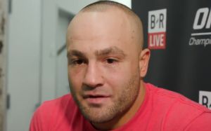 Эдди Альварес раскритиковал временные чемпионские титулы