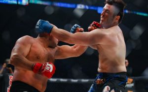 Федор Емельяненко победил в номинации "Возвращение года" по версии Combat Press