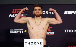 Результаты взвешивания турнира UFC on ESPN+ 31: Дерек Брансон - Эдмен Шахбазян
