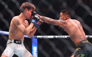 Джошуа Ван нокаутировал Тацуро Таиру на UFC 328