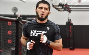 Чемпион ACA порассуждал, чем Махачев лучше Хабиба