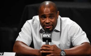 Даниэль Кормье ожидает, что UFC вернется еще сильнее после пандемии коронавируса