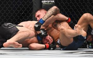 Разбор гильотины Порье в бою с Нурмагомедовым на UFC 242