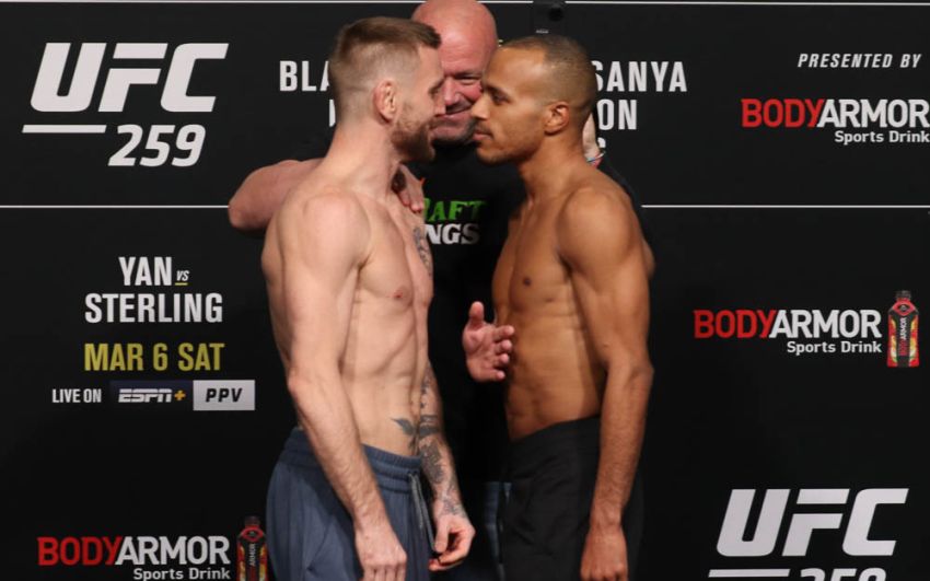 Видео боя Тим Эллиотт - Джордан Эспиноса UFC 259