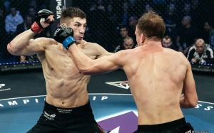 Михаил Рагозин победил Мэтта Дуайера на RCC 7