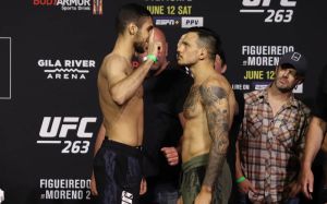 Видео боя Луиджи Вендрамини - Фарес Зиам UFC 263