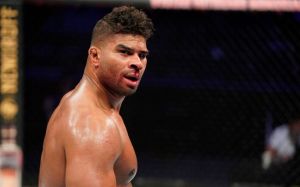 Алистар Оверим: «Я не собираюсь драться после завоевания титула UFC»