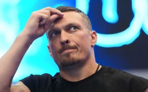 Тренер Бивола отреагировал на решение Усика подраться с Верховеном