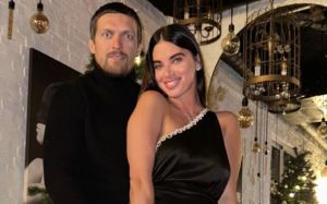 Екатерина Усик - украинцам: "Вы – герои. Только нам нужна наша страна"