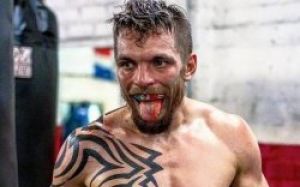 Редкач, Рабченко и Малиньяджи — в андеркарде у Санта Круса и Фрэмптона 