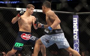 Реванш Кевина Ли и Эла Яквинты возглавит UFC on FOX 31