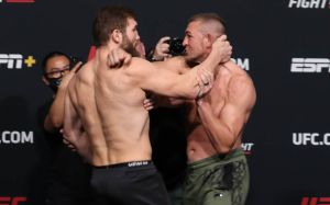 Видео боя Ион Куцелаба - Дастин Джейкоби UFC on ESPN 23
