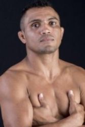 Wanderlly Lino dos Santos (Lindo)