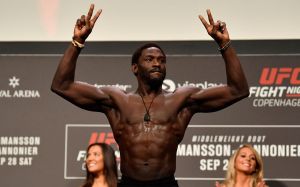 Джаред Каннонье подстрахует бой Адесаньи и Ромеро на UFC 248