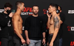Видео боя Винс Моралес - Луис Смолка UFC on ESPN 31
