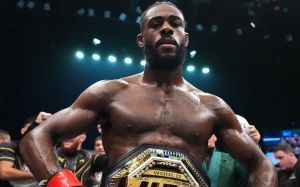 Алджамейн Стерлинг уничтожил Диллашоу на турнире UFC 280