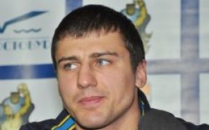Гвоздику не могут найти соперника в США 