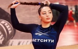 Алджамейн Стерлинг вспомнил, как Лиана Джоджуа жила у него дома: "Она классная, скромная"