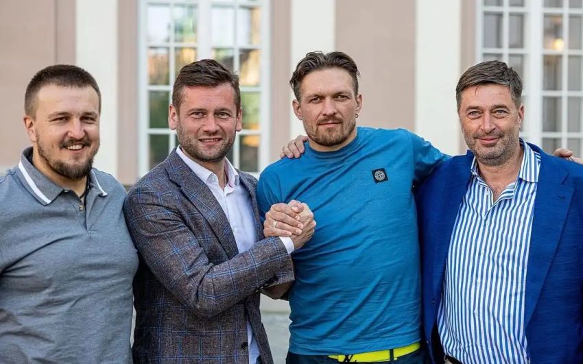 Александр Усик отреагировал на расставание Дюбуа с тренером