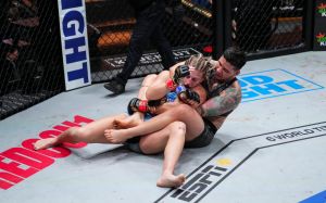 Видео боя Кайла Харрисон – Лариса Пачеко 3 PFL 10