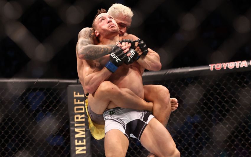 Медицинские отстранения участников турнира UFC 262