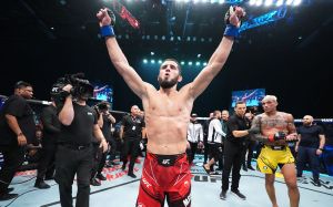 Слова Ислама Махачева после победы над Чарльзом Оливейрой на UFC 280