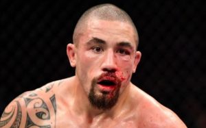 Роберт Уиттакер выбыл из поединка против Джареда Каннонье на UFC 248
