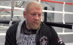 "Я московский озорной гуляка": Емельяненко порадовал фанатов пением