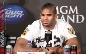 Алистар Оверим: Я вел переговоры только с UFC