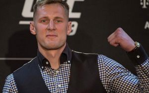 Александр Волков начал подготовку к возвращению в клетку UFC