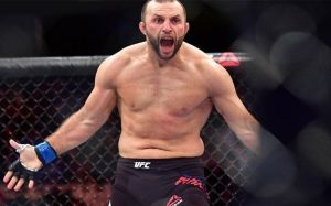 Боец UFC Гаджимурад Антигулов в нетрезвом состоянии устроил драку на свадьбе в Дагестане