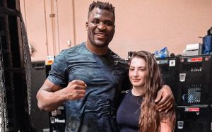 Лиана Джоджуа - о фотографии с Нганну: "Как я могла не сфоткаться с самым сильным человеком на планете?"