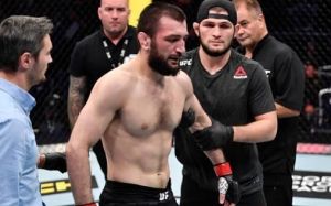 Давид Завада досрочно победил Абубакара Нурмагомедова на UFC Fight Night 163