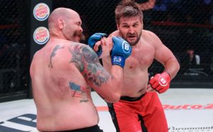 Виталий Минаков проведет бой на дебютном турнире Bellator в России, есть соперник